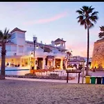 Mijas Costa - Beachside Apartment-c *