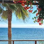 Mijas Costa - Beachside Apartment-c